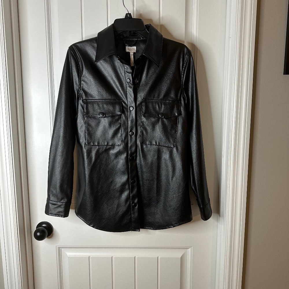 Laundry By Shelli Segal Black Faux Leather Button-Up Shirt Jacket